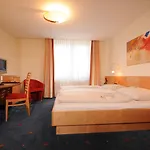 Hotel Torbraeu