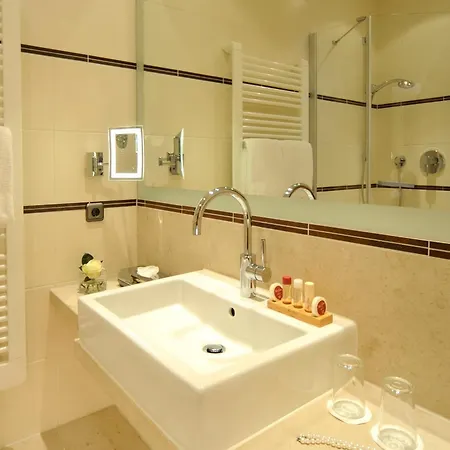 Torbraeu Hotel Munich