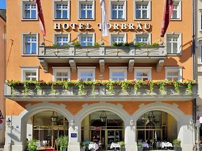 Hotell Torbraeu 4*
