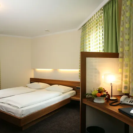 Torbraeu 4* München