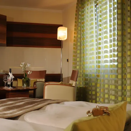 Hotell Torbraeu 4*