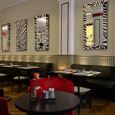 Hotell Torbraeu 4*