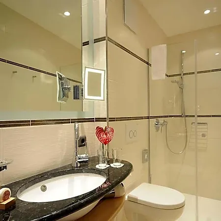 Otel Torbraeu 4*