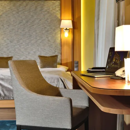 Hotell Torbraeu 4*