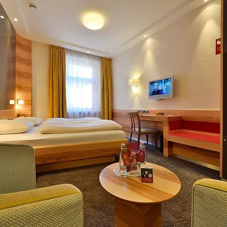 Hotel Torbraeu Munich